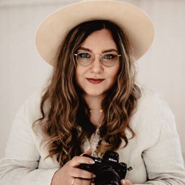 Headsot Nikon Creator Kira Stein